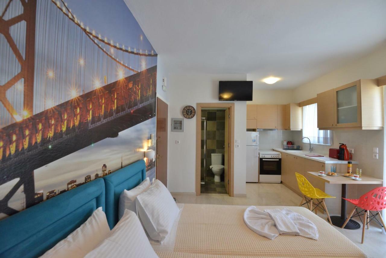 Christina'S Luxury Apartment Rethymno Esterno foto